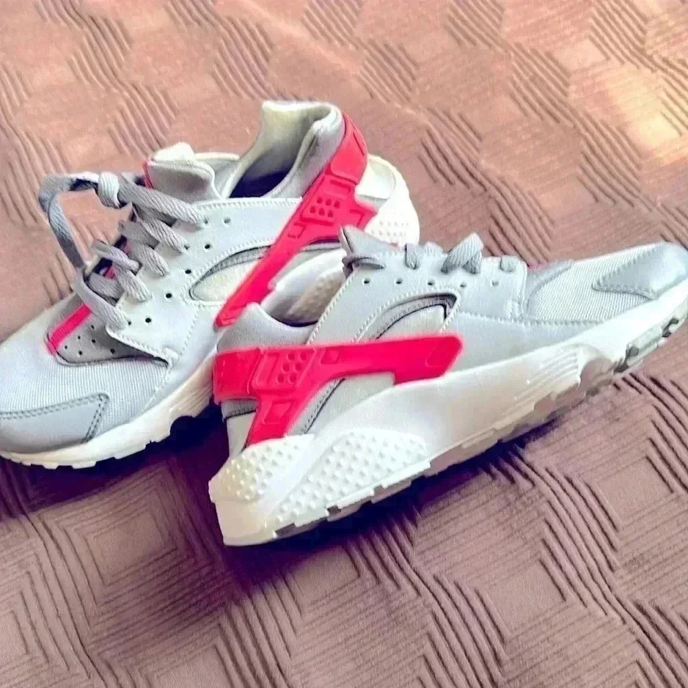 Nike Air Huarache Pink Grey Sz 6 kids 654280-006